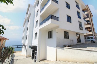 Exterior 3