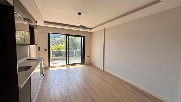 Image No.11-3 Bed Apartment for sale