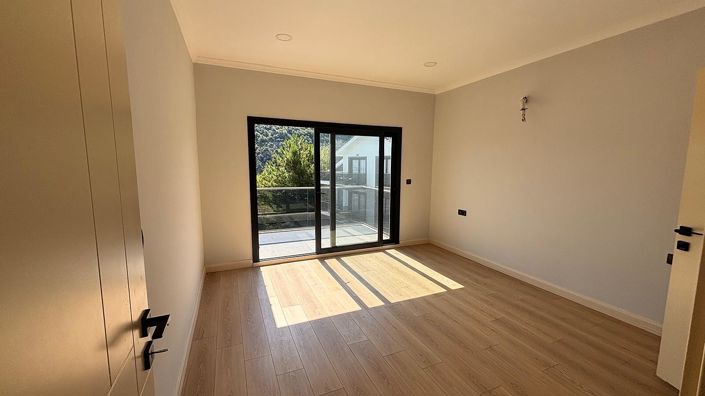 Image No.13-3 Bed Apartment for sale