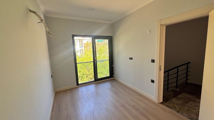 Image No.15-3 Bed Apartment for sale