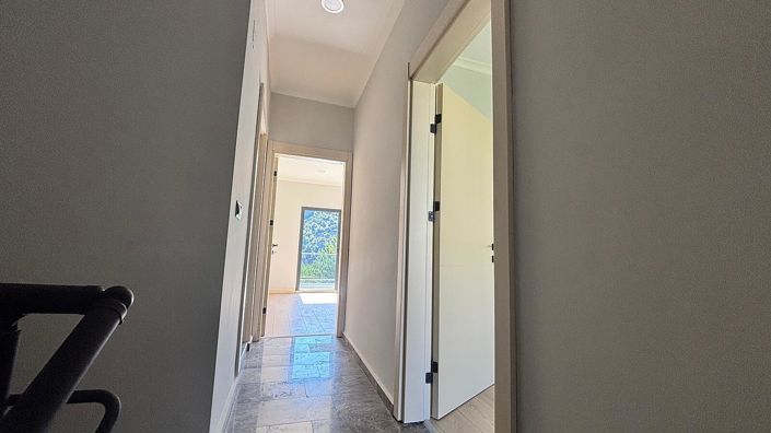 Image No.22-3 Bed Apartment for sale