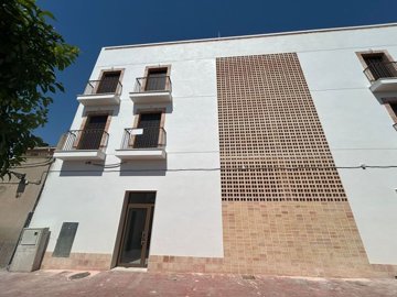 Exterior 2