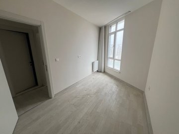 Interior 4