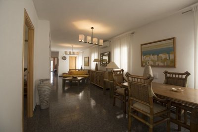 Interior 1