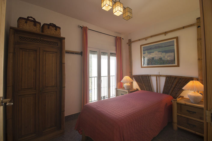 Image No.23-5 Bed Apartment for sale