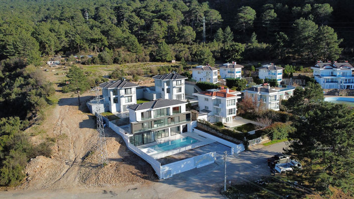 Image No.10-4 Bed House/Villa for sale