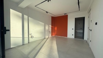 Interior 7