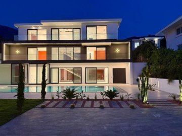 Exterior 7