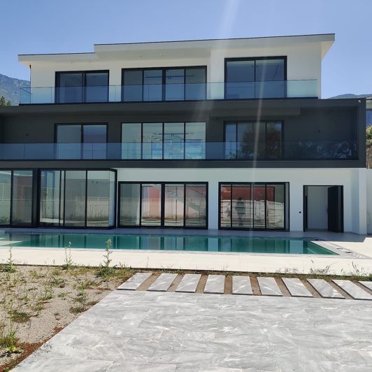 Image No.8-4 Bed House/Villa for sale