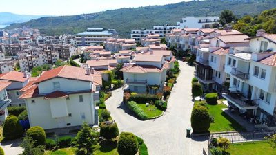 Exterior 13
