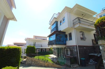 Exterior 5