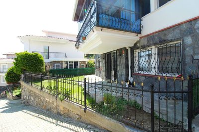 Exterior 6