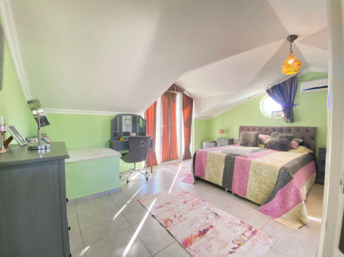 Image No.15-4 Bed House/Villa for sale