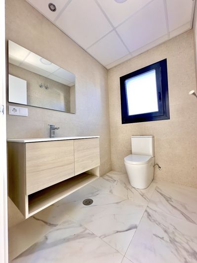 Image No.25-4 Bed House/Villa for sale