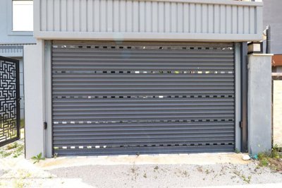 Exterior 5