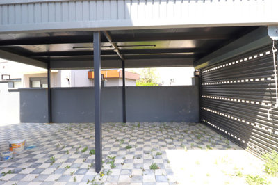 Exterior 6