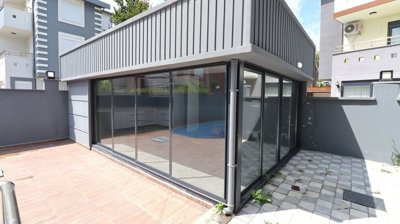 Exterior 8
