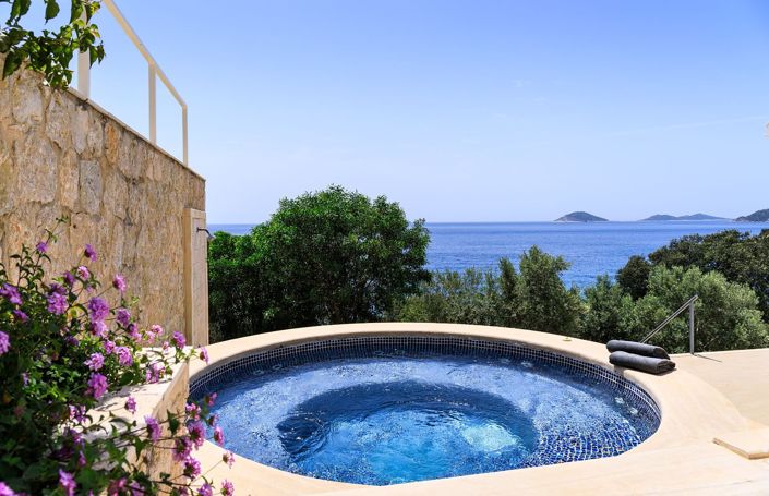 Image No.5-5 Bed House/Villa for sale