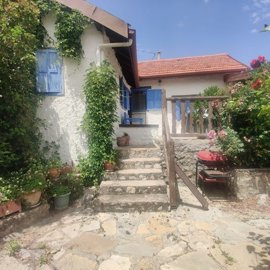 Exterior 13