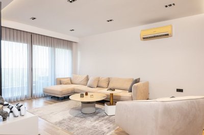 Interior 2