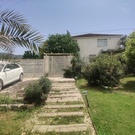 Exterior 4