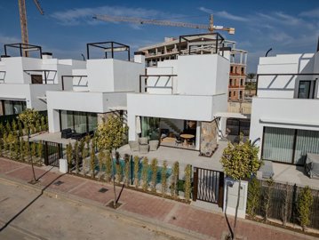 Exterior 5