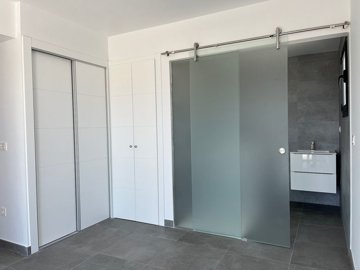 Interior 7