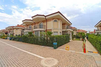 Exterior 1
