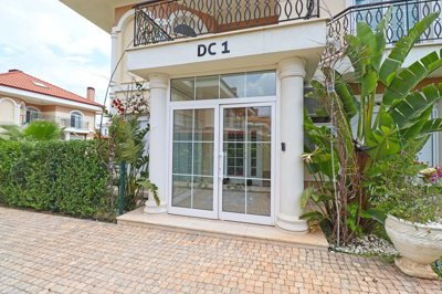 Exterior 4