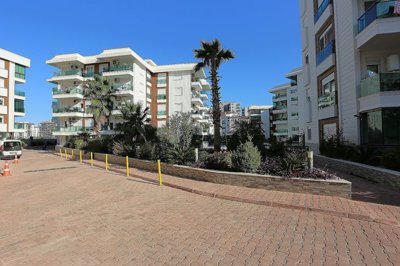 Exterior 8