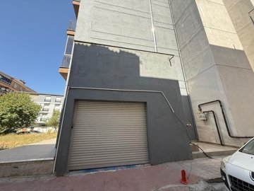 Exterior 10