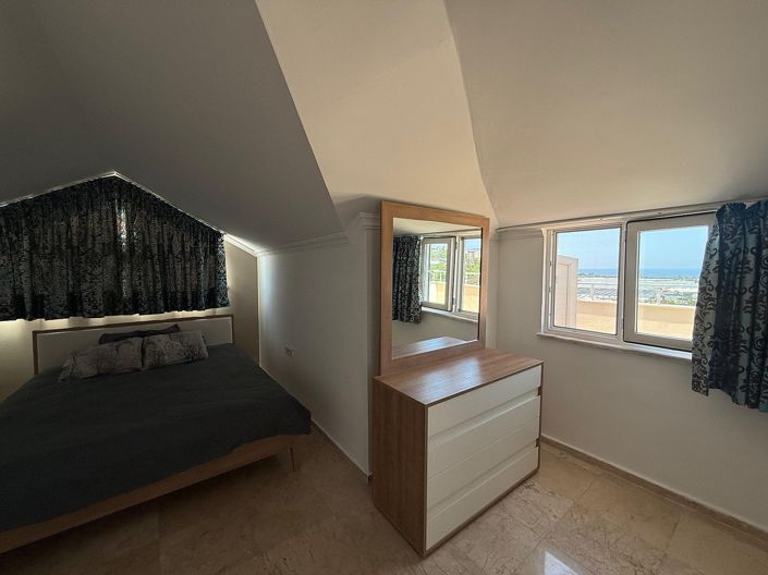 Image No.15-4 Bed Apartment for sale