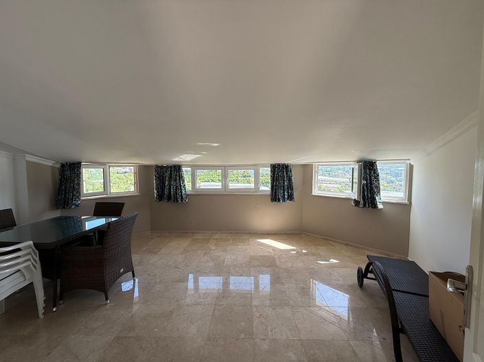 Image No.16-4 Bed Apartment for sale