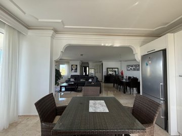 Interior 2