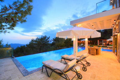 Exterior 7