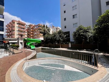 Exterior 4