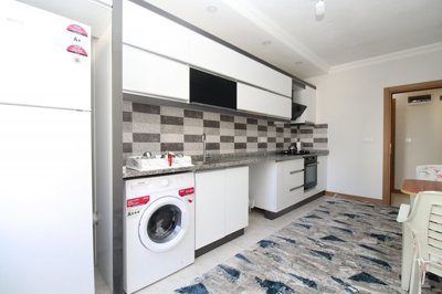 Interior 6