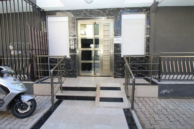 Exterior 6