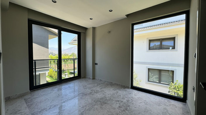 Image No.22-4 Bed House/Villa for sale