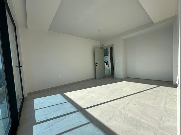Image No.13-1 Bed Apartment for sale