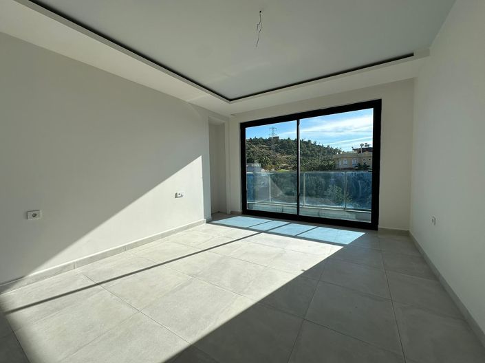 Image No.14-3 Bed Apartment for sale