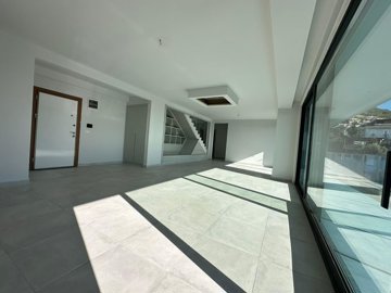 Interior 2