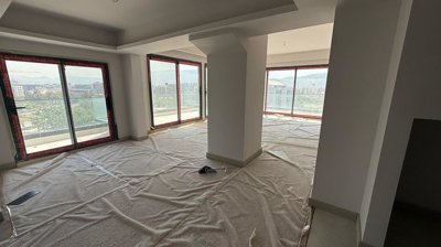 Interior 2