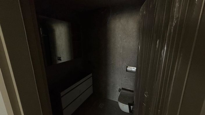 Image No.20-4 Bed Apartment for sale