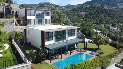 Exterior 8