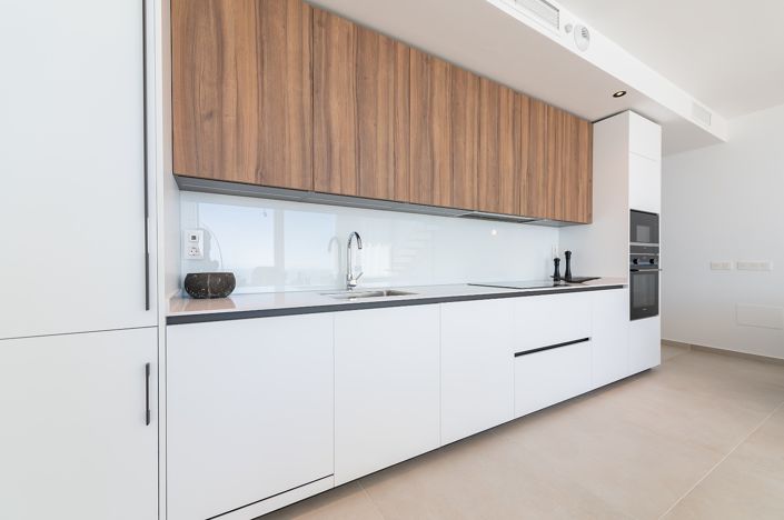 Image No.21-3 Bed Apartment for sale