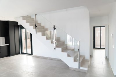 Interior 4
