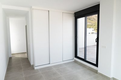 Interior 6