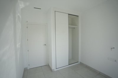 Interior 8