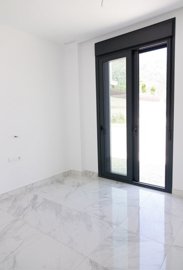 Interior 4